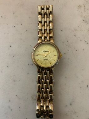 Women's Gold-Tone Quartz Bracelet Watch